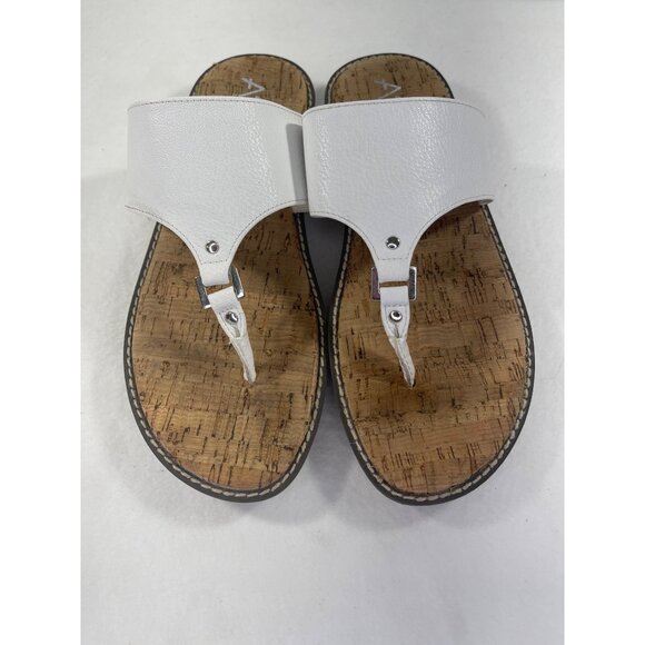 Aerosoles A2 Size 9.5M White Faux Leather T Strap Sandal - Picture 2 of 16